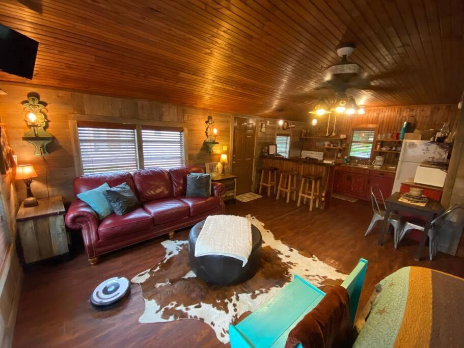 8Th St. Cowboy Haus I Biker Friendly I River Bandera Extérieur photo